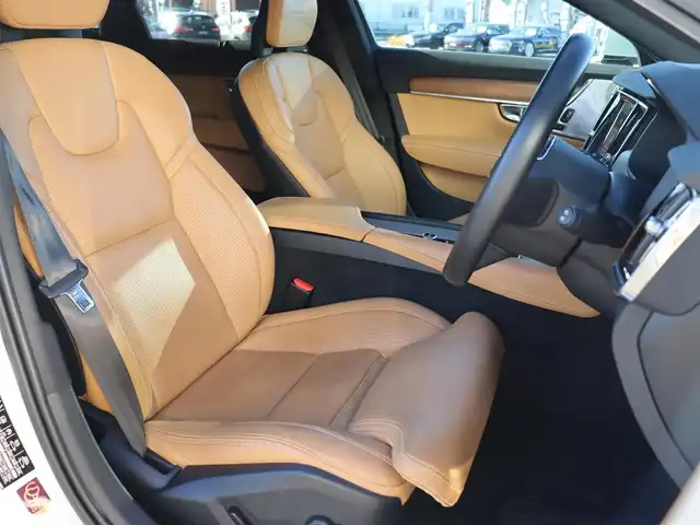 ボルボ Ｖ９０ T6 AWD インスクリプション 宮城県 2017(平29)年 3.8万km パール 純正ナビ【ＢＴ／フルセグＴＶ／ＡＵＸ】/パノラマサンルーフ　/Ｂｏｗｅｒｓ＆ｗｉｌｋｉｎｓサウンド　/アップディスプレイ　/アダプティブクルーズコントロール　/自動駐車システム　/茶レザーシート　/全席シートヒーター/前席エアシート/オートマチックハイビーム/ステアリングヒーター/全方位カメラ/前後ドライブレコーダー/パーキングアシスト/ブラインドスポットアシスト/パワーバックドア/純正20インチAW/前席メモリー付きパワーシート/LEDヘッドライト/禁煙車