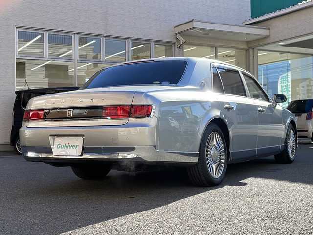 トヨタ センチュリー 高知県 2019(平31)年 0.6万km シルバーM 精華レイディエントシルバーメタリック/メーカーナビ/・フルセグTV/・CD/DVD/Blu-ray/・Bluetooth/Ｂカメラ/ＥＴＣ/リアエンターテイメント/ライティングテーブル/七宝レースカーテン/フルレザーシート/全席シートヒーター/エアシート/パワーシート/レーダークルーズコントロール/BSM/センチュリー専用AW