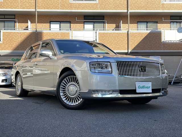 トヨタ センチュリー 高知県 2019(平31)年 0.6万km シルバーM 精華レイディエントシルバーメタリック/メーカーナビ/・フルセグTV/・CD/DVD/Blu-ray/・Bluetooth/Ｂカメラ/ＥＴＣ/リアエンターテイメント/ライティングテーブル/七宝レースカーテン/フルレザーシート/全席シートヒーター/エアシート/パワーシート/レーダークルーズコントロール/BSM/センチュリー専用AW