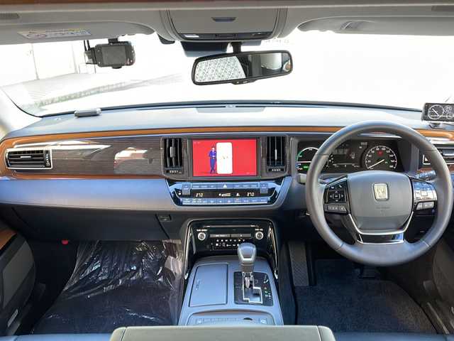 トヨタ センチュリー 高知県 2019(平31)年 0.6万km シルバーM 精華レイディエントシルバーメタリック/メーカーナビ/・フルセグTV/・CD/DVD/Blu-ray/・Bluetooth/Ｂカメラ/ＥＴＣ/リアエンターテイメント/ライティングテーブル/七宝レースカーテン/フルレザーシート/全席シートヒーター/エアシート/パワーシート/レーダークルーズコントロール/BSM/センチュリー専用AW