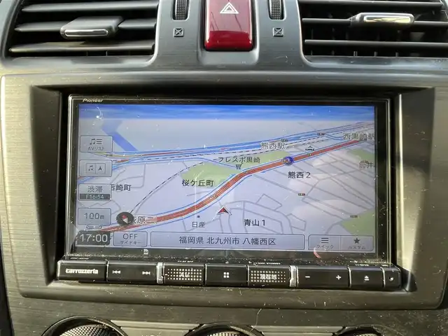 スバル フォレスター 2．0i－L アイサイト 福岡県 2012(平24)年 8.5万km サテンホワイトパール (株)IDOMが運営する【じしゃロン八幡西店】の自社ローン専用車両になります。こちらは現金またはオートローンご利用時の価格です。自社ローンご希望の方は別途その旨お申付け下さい/社外ナビ/【CD/DVD/BT/フルセグTV】/バックカメラ/アイサイト/　全車速追従機能付クルーズコントロール/　AT誤発進抑制制御/　車線逸脱警報/　ふらつき警報/　先行車発進お知らせ/　定速クルーズコントロール/シートヒーター/パワーシート/ETC/ドライブレコーダー/パドルシフト/オートワイパー/オートライト/純正HIDライト/ヘッドライトレベライザー/フォグランプ/スマートキー/プッシュスタート/純正アルミホイール 17インチ/ドアバイザー/ウインカーミラー/純正フロアマット/スペアキー×1【スマートキー】/新車時整備手帳（保証書）/取扱説明書