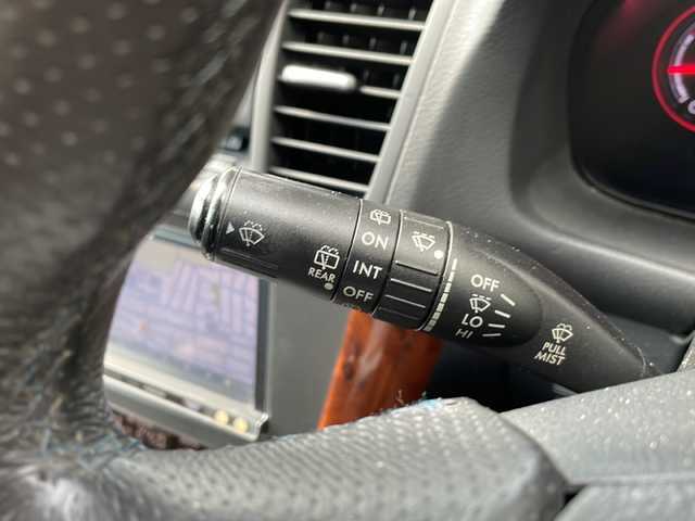 スバル レガシィ Ｂ４ 2．0R 山形県 2005(平17)年 14.3万km オブシディアンブラックパール ・４WD/・ナビ/フルセグ/CD/DVD/Bluetooth/・MTモード付きAT/・ETC/・フロントワイパーデアイサー/・HIDヘッドライト/・フォグランプ/・リアフォグランプ/・社外マット/・スペアキー1本/・取扱説明書