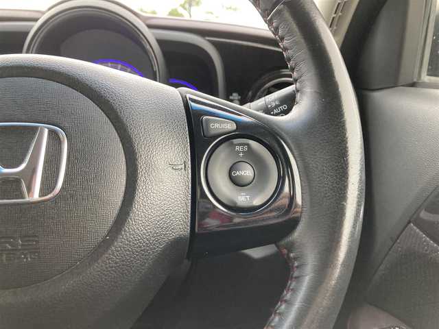 ホンダ Ｎ ＯＮＥ プレミアム ツアラー Lパッケージ 鳥取県 2013(平25)年 5.2万km ミラノレッド ターボ車/ツートンカラー/ブラックルーフ/純正ナビ/ワンセグ/CD/DVD/USB/バックカメラ・ETC/クルーズコントロール/キセノンライト/オートライト/LEDポジションリング/パドルシフト/アイドリングストップ/純正15インチアルミホイール/フォグライト/プッシュエンジンスタート/フロアマット/保証書・取扱説明書