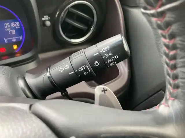 ホンダ Ｎ ＯＮＥ プレミアム ツアラー Lパッケージ 鳥取県 2013(平25)年 5.2万km ミラノレッド ターボ車/ツートンカラー/ブラックルーフ/純正ナビ/ワンセグ/CD/DVD/USB/バックカメラ・ETC/クルーズコントロール/キセノンライト/オートライト/LEDポジションリング/パドルシフト/アイドリングストップ/純正15インチアルミホイール/フォグライト/プッシュエンジンスタート/フロアマット/保証書・取扱説明書