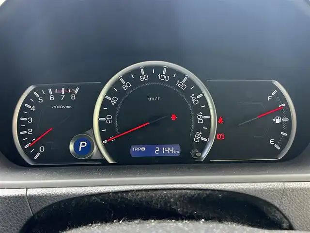 トヨタ ヴォクシー ZS 兵庫県 2014(平26)年 10.8万km ボルドーマイカメタリック 純正ナビ(AM/FM/CD/DVD/TV/BT)/バックカメラ/アイドリングストップ/革巻きステアリング/ステアリングリモコン/プッシュスタート/ビルドインETC/前方ドライブレコーダー/両側パワースライドドア/三列シート/純正フロアマット/ドアバイザー/LEDヘッドライト/純正19インチアルミホイール/スマートキー/保証書/取扱説明書