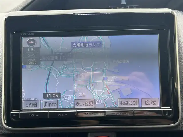 トヨタ ヴォクシー ZS 兵庫県 2014(平26)年 10.8万km ボルドーマイカメタリック 純正ナビ(AM/FM/CD/DVD/TV/BT)/バックカメラ/アイドリングストップ/革巻きステアリング/ステアリングリモコン/プッシュスタート/ビルドインETC/前方ドライブレコーダー/両側パワースライドドア/三列シート/純正フロアマット/ドアバイザー/LEDヘッドライト/純正19インチアルミホイール/スマートキー/保証書/取扱説明書