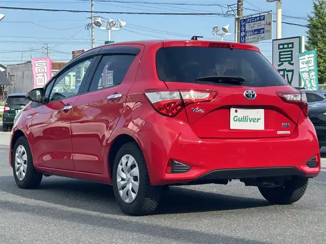 トヨタ ヴィッツ ハイブリッド F セーフティーエディションⅡ 愛知県 2018(平30)年 6.3万km スーパーレッドⅤ ワンオーナー/社外メモリナビ/フルセグテレビ/バックカメラ/Bluetooth/ウィンカーミラー/ドアバイザー/プッシュスタート/ETC/コーナーセンサー/レーンキープ/衝突軽減ブレーキ