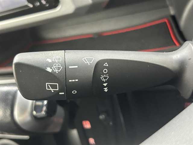 ダイハツ ウェイク G ターボ SA Ⅱ 熊本県 2017(平29)年 6.4万km ブラックマイカメタリック ・純正ナビ/CD/SD/TV  NMCK-W66D/・バックカメラ/・両側パワースライドドア/・ETC/・スマートアシスト２/・衝突警報機能/・衝突回避支援ブレーキ機能/・車線逸脱警報機能/・誤発進抑制機能(前方)/・誤発進抑制機能(後方)/・先行車発進お知らせ機能/・アイドリングストップ/・プッシュスタート/・スマートキー/・ターボ/・LEDヘッドライト/・フォグランプ/・社外16インチアルミホイール/・社外フロアマット/・ドアバイザー