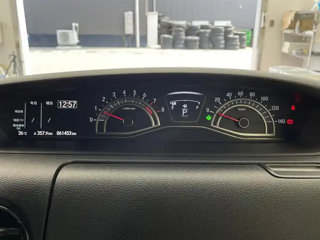 ホンダ Ｎ ＢＯＸ カスタム L ターボ コーディネートスタイル 滋賀県 2021(令3)年 6.2万km プラチナホワイトパール 8型純正ナビ/CD/DVD/TV/Bluetooth /ホンダセンシング/レーダークルーズコントロール/レーンキープアシスト/パーキングセンサーシステム/クリアランスソナー/コーナーセンサー/シートヒーター（D＋N席）/LEDヘッドライト/パドルシフト/両側電動スライドドア/ドライブレコーダー/バックカメラ/オートハイビーム/オートライト/レザーシート/ETC