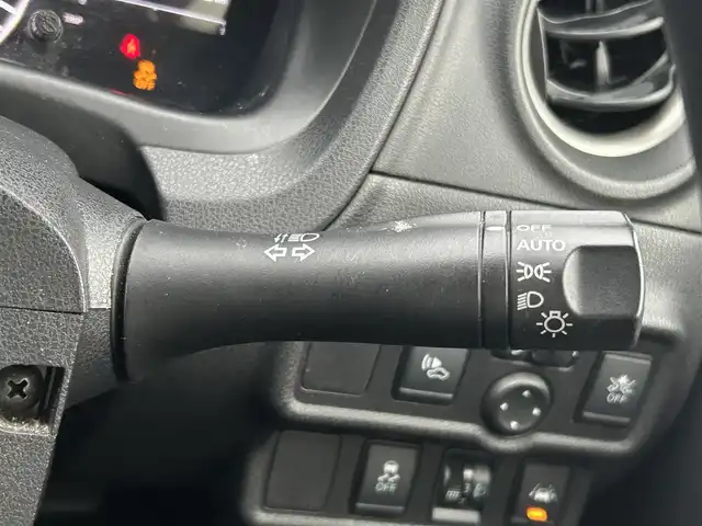 日産 ノート e－パワー X 新潟県 2019(令1)年 9.2万km スーパーブラック 純正ナビ【フルセグTV/FM・AM/】/全方位カメラ/衝突軽減/前後コーナーセンサー/オートライト/ステアリングスイッチ/ETC/横滑り防止/レーンキープアシスト/スマートキー/プッシュスタート