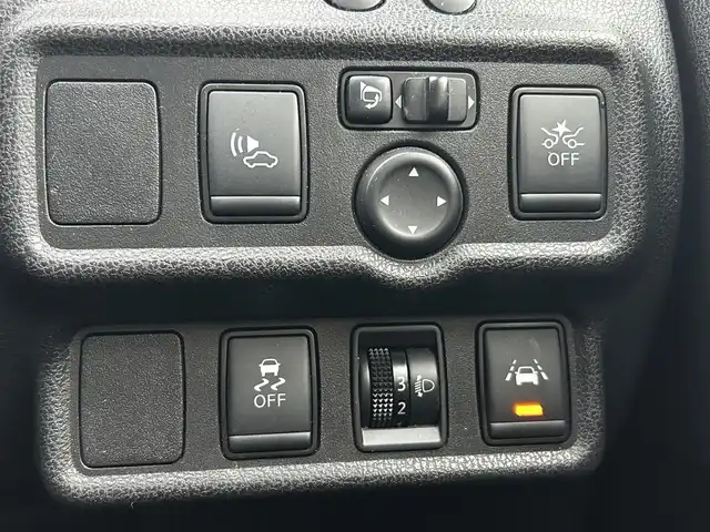 日産 ノート e－パワー X 新潟県 2019(令1)年 9.2万km スーパーブラック 純正ナビ【フルセグTV/FM・AM/】/全方位カメラ/衝突軽減/前後コーナーセンサー/オートライト/ステアリングスイッチ/ETC/横滑り防止/レーンキープアシスト/スマートキー/プッシュスタート