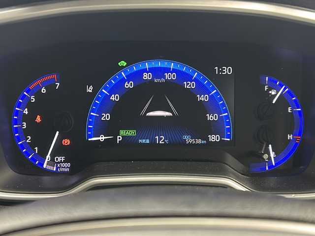 トヨタ カローラ スポーツ ハイブリッドG Z 宮城県 2020(令2)年 6万km アティチュードブラックマイカ/ホワイトパールクリスタルシャイン 禁煙車/モデリスタエアロ（F.S.R）/トヨタセーフティーセンス/・プリクラッシュセーフティーシステム/・レーダークルーズコントロール/・レーントレーシングアシスト/・オートマチックハイビーム/・パーキングサポートブレーキ/・ロードサインアシスト/・ソナー/ヘッドアップディスプレイ/前席シートヒーター/赤革スエードコンビシート/純正9インチディスプレイオーディオ/・BT.AM.FM.USB.Miracast/バックカメラ/フルセグテレビ/電動パーキングブレーキ/AUTOHOLD/ビルトインETC/プッシュスタート/スマートキー/革巻きステアリング/ステアリングスイッチ/純正フロアマット/純正ドアバイザー/純正18インチアルミホイール/LEDヘッドライト/LEDフォグランプ/横滑り防止機能/アイドリングストップ/ヘッドライトレベライザー