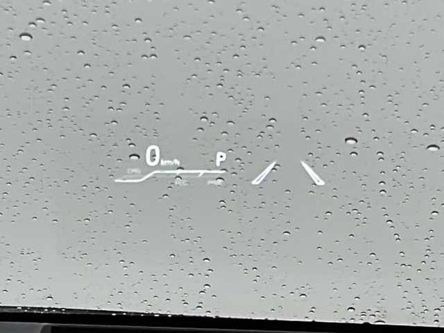 トヨタ カローラ スポーツ ハイブリッドG Z 宮城県 2020(令2)年 6万km アティチュードブラックマイカ/ホワイトパールクリスタルシャイン 禁煙車/モデリスタエアロ（F.S.R）/トヨタセーフティーセンス/・プリクラッシュセーフティーシステム/・レーダークルーズコントロール/・レーントレーシングアシスト/・オートマチックハイビーム/・パーキングサポートブレーキ/・ロードサインアシスト/・ソナー/ヘッドアップディスプレイ/前席シートヒーター/赤革スエードコンビシート/純正9インチディスプレイオーディオ/・BT.AM.FM.USB.Miracast/バックカメラ/フルセグテレビ/電動パーキングブレーキ/AUTOHOLD/ビルトインETC/プッシュスタート/スマートキー/革巻きステアリング/ステアリングスイッチ/純正フロアマット/純正ドアバイザー/純正18インチアルミホイール/LEDヘッドライト/LEDフォグランプ/横滑り防止機能/アイドリングストップ/ヘッドライトレベライザー