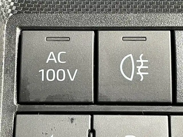 トヨタ ライズ Z 大阪府 2022(令4)年 1.7万km シャイニングホワイトパール 純正ナビ　/ＢＳＭ　/全方位カメラ　/衝突軽減　/ＡＣＣ　/コーナーセンサー　/レーンアシスト　/ドライブレコーダー　/シートヒーター　/ビルトインＥＴＣ　/スペアキー　/ＬＥＤオートライト　/フォグランプ　/スマートキー