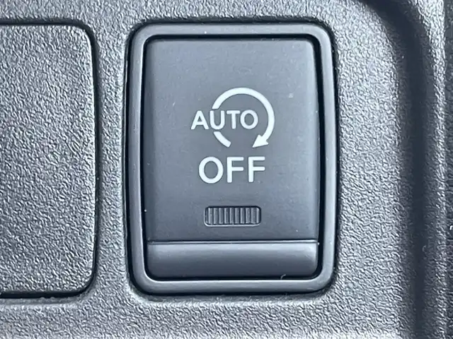 日産 セレナ 兵庫県 2018(平30)年 5万km ブリリアントホワイトパール 純正9インチナビ/CD/DVD/Bluetooth/フルセグ/後席モニター/ETC/両側パワースライド/クルーズコントロール/バッグカメラ/衝突軽減ブレーキ/フォグランプ/LEDヘッドライト/純正フロアマット/USB/ドアバイザー/スマートキー