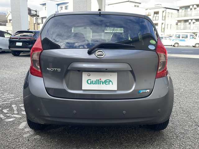 日産 ノート X DIG－S Vセレ +セーフ 兵庫県 2015(平27)年 3.2万km ダークメタルグレー 純正SDナビ　フルセグ、DVD、BT、AM、FM/全方位カメラ/前方ドライブレコーダー/ETC/衝突被害軽減ブレーキ/横滑り防止装置/車線逸脱警報/アイドリングストップ/コーナーセンサー/純正フロアマット/プッシュスタート/スマートキー×１