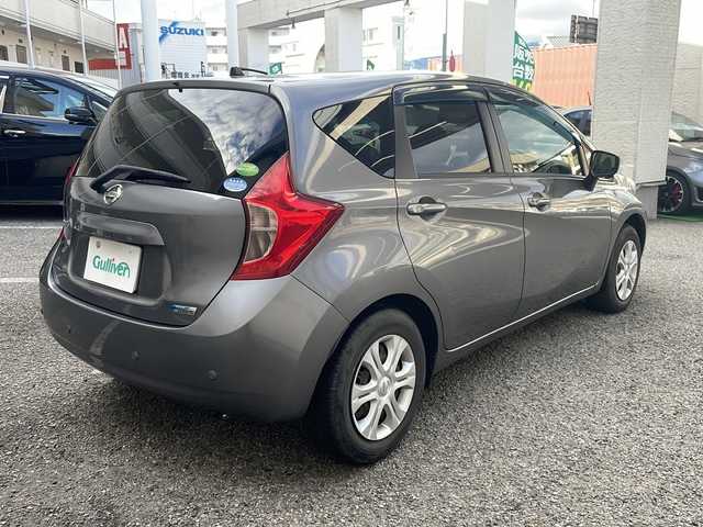 日産 ノート X DIG－S Vセレ +セーフ 兵庫県 2015(平27)年 3.2万km ダークメタルグレー 純正SDナビ　フルセグ、DVD、BT、AM、FM/全方位カメラ/前方ドライブレコーダー/ETC/衝突被害軽減ブレーキ/横滑り防止装置/車線逸脱警報/アイドリングストップ/コーナーセンサー/純正フロアマット/プッシュスタート/スマートキー×１