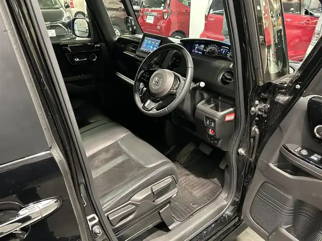 ホンダ Ｎ ＢＯＸ カスタム L ターボ 愛媛県 2022(令4)年 3.4万km クリスタルブラックパール パナソニックナビ【CN-HE01D】/   CD.DVD.BT.TV/バックカメラ/前席シートヒーター/シートヒーター/シートバックテーブル/ホンダセンシング