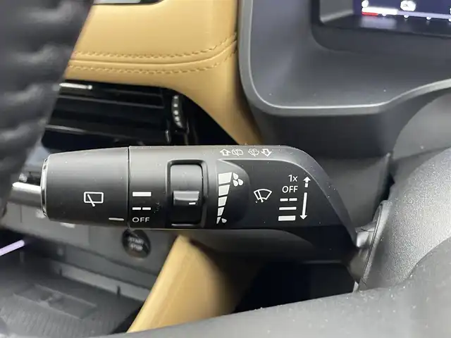 日産 エクストレイル G e－4ORCE 埼玉県 2022(令4)年 1.9万km ゴールド プロパイロットシステム/日産コネクトナビゲーションシステム/アラウンドビューカメラ/フルセグTV/Bluetoothオーディオ/USB入力/ワイヤレス充電器/ナビ連動純正ドライブレコーダー前後/タンナッパレザーシート/前席パワーシート/全席シートヒーター/D席メモリーシート/インテリジェントキー×2/プッシュスタート/パワーバックドア/LEDヘッドライト/LEDフォグランプ/純正19インチアルミ/ルーフレール/オートエアコン/WエアB＋サイドエアB/純正デュアルカーペット/ロールサンシェード