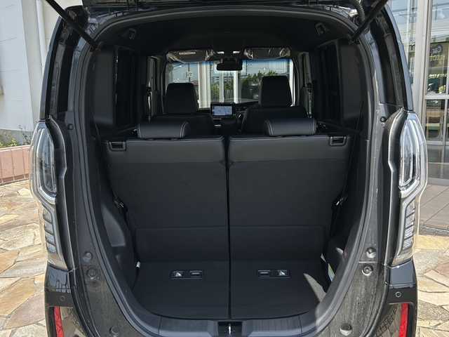 ホンダ Ｎ ＢＯＸ カスタム L ターボ 静岡県 2022(令4)年 2.8万km クリスタルブラックパール 社外ナビ/・フルセグTV/・Bluetooth/・DVD/主要装備/・バックカメラ/・プッシュスタート/・両側パワースライドドア/・ETC/・ホンダセンシング/・クルーズコントロール/・ハーフレザー/・アイドリングストップ/・LEDヘッドライト/・横滑り防止/・シートヒーター/・純正フロアマット