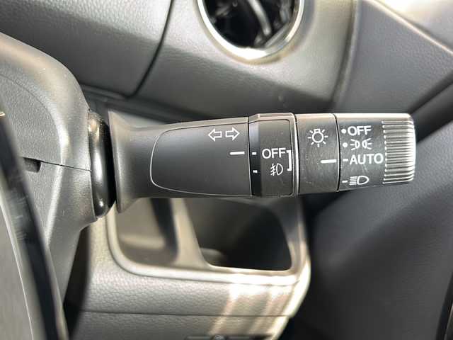ホンダ Ｎ ＢＯＸ カスタム L ターボ 静岡県 2022(令4)年 2.8万km クリスタルブラックパール 社外ナビ/・フルセグTV/・Bluetooth/・DVD/主要装備/・バックカメラ/・プッシュスタート/・両側パワースライドドア/・ETC/・ホンダセンシング/・クルーズコントロール/・ハーフレザー/・アイドリングストップ/・LEDヘッドライト/・横滑り防止/・シートヒーター/・純正フロアマット