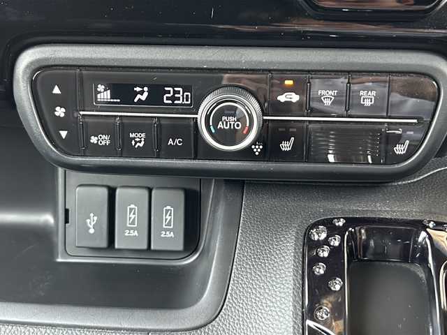 ホンダ Ｎ ＢＯＸ カスタム L ターボ 静岡県 2022(令4)年 2.8万km クリスタルブラックパール 社外ナビ/・フルセグTV/・Bluetooth/・DVD/主要装備/・バックカメラ/・プッシュスタート/・両側パワースライドドア/・ETC/・ホンダセンシング/・クルーズコントロール/・ハーフレザー/・アイドリングストップ/・LEDヘッドライト/・横滑り防止/・シートヒーター/・純正フロアマット