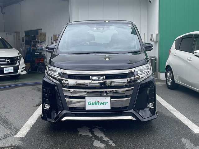 トヨタ ノア Si ダブルバイビーⅡ 京都府 2020(令2)年 3.8万km ブラック 純正１０インチナビ　バックカメラ　Ｂｌｕｅｔｏｏｔｈオーディオ　フルセグ　両側パワースライドドア　クルーズコントロール　ＬＥＤヘッドライト　前後ドライブレコーダー　ビルトインＥＴＣ　コーナーセンサー