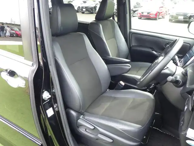 トヨタ ノア Si ダブルバイビーⅡ 千葉県 2020(令2)年 3.8万km ブラック 205/60R16/Toyota Safety Sense/・プリクラッシュセーフティ/・レーンディパーチャーアラート/・オートハイビーム/クルーズコントロール/両側パワースライドドア/ハーフレザーシート/純正SDナビ/地デジTV/バックカメラ/革巻きステアリング/ステアリングスイッチ/ETC/LEDヘッドライト/フォグライト/ウインカーミラー/クリアランスソナー/純正16インチアルミホイル/スマートキー