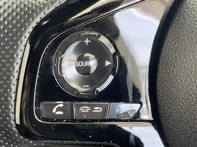 ホンダ Ｎ ＯＮＥ RS 茨城県 2021(令3)年 2.1万km プラチナホワイトパール 純正8インチナビ（VXU-217NBi）/・バックカメラ/・フルセグテレビ/・Bluetooth/衝突軽減システム/レーンキープシステム/電子サイドブレーキ/シートヒーター（D+N席）/AAC（アクティブクルーズコントロール）/ビルドインETC/純正フロアマット（無限）/オートライト/LEDヘッドライト/ヘッドライトレベライザー