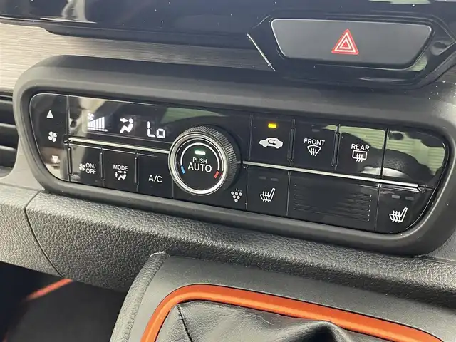 ホンダ Ｎ ＯＮＥ RS 茨城県 2021(令3)年 2.1万km プラチナホワイトパール 純正8インチナビ（VXU-217NBi）/・バックカメラ/・フルセグテレビ/・Bluetooth/衝突軽減システム/レーンキープシステム/電子サイドブレーキ/シートヒーター（D+N席）/AAC（アクティブクルーズコントロール）/ビルドインETC/純正フロアマット（無限）/オートライト/LEDヘッドライト/ヘッドライトレベライザー