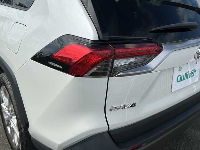 トヨタ ＲＡＶ４ G Zパッケージ 茨城県 2019(令1)年 6.6万km ホワイトパールクリスタルシャイン 9インチ純正SDナビ(Bluetooth/バックカメラ フルセグTV)/ETC/クルーズコントロール/横滑り防止装置/コーナーセンサー/レーンキープアシスト/盗難防止装置/ダウンヒルアシスト/オートマチックハイビーム/カーテンエアバッグ/ドライブレコーダー前後/LEDオートライト/レザーシート/パワーシート/シートヒーター/純正19インチアルミホイール/冷房AAC/スマートキー/スペアキー/純正フロアマット