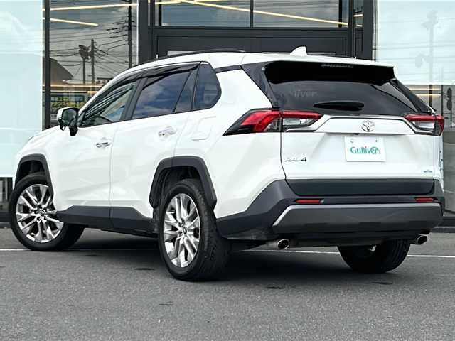 トヨタ ＲＡＶ４ G Zパッケージ 茨城県 2019(令1)年 6.6万km ホワイトパールクリスタルシャイン 9インチ純正SDナビ(Bluetooth/バックカメラ フルセグTV)/ETC/クルーズコントロール/横滑り防止装置/コーナーセンサー/レーンキープアシスト/盗難防止装置/ダウンヒルアシスト/オートマチックハイビーム/カーテンエアバッグ/ドライブレコーダー前後/LEDオートライト/レザーシート/パワーシート/シートヒーター/純正19インチアルミホイール/冷房AAC/スマートキー/スペアキー/純正フロアマット
