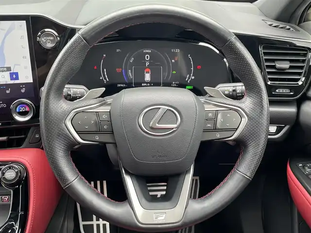 レクサス ＮＸ 350h Fスポーツ 和歌山県 2023(令5)年 2.9万km ブラック 純正14インチナビ/全方位カメラ/フルセグTV/衝突軽減ブレーキ/レーダークルコン/ブラインドスポットモニター/前後コーナーセンサー/オートライト/サンルーフ/デジタルインナーミラー/ビルトインETC2.0/ヘッドアップディスプレイ/オレンジキャリパー/置くだけ充電器/シートヒーター/シートベンチレーション/パワーシート/シートメモリー/ステアリングヒーター/ステアリングリモコン/パドルシフト