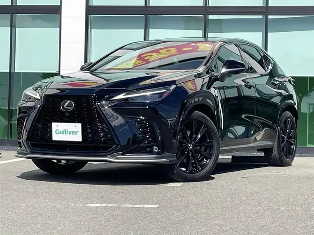 レクサス ＮＸ 350h Fスポーツ 和歌山県 2023(令5)年 2.9万km ブラック 純正14インチナビ/全方位カメラ/フルセグTV/衝突軽減ブレーキ/レーダークルコン/ブラインドスポットモニター/前後コーナーセンサー/オートライト/サンルーフ/デジタルインナーミラー/ビルトインETC2.0/ヘッドアップディスプレイ/オレンジキャリパー/置くだけ充電器/シートヒーター/シートベンチレーション/パワーシート/シートメモリー/ステアリングヒーター/ステアリングリモコン/パドルシフト