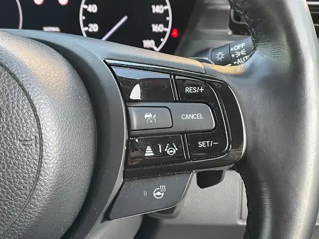 ホンダ ヴェゼル ハイブリッド e:HEV Z 山形県 2022(令4)年 3.7万km プラチナホワイトパール ホンダセンシング/純正メモリナビ/　　【BT　フルセグ　USB】/全周囲カメラ/電動リアゲート/レーダークルーズコントロール/LEDオートライト/ハーフレザーシート/シートヒーター/純正18インチアルミホイール/ブラインドスポットモニター/ダウンヒルアシストコントロール/ステアリングヒーター/ステアリングスイッチ/パドルシフト/ドライブレコーダー/スマートキー×2/ETC2.0