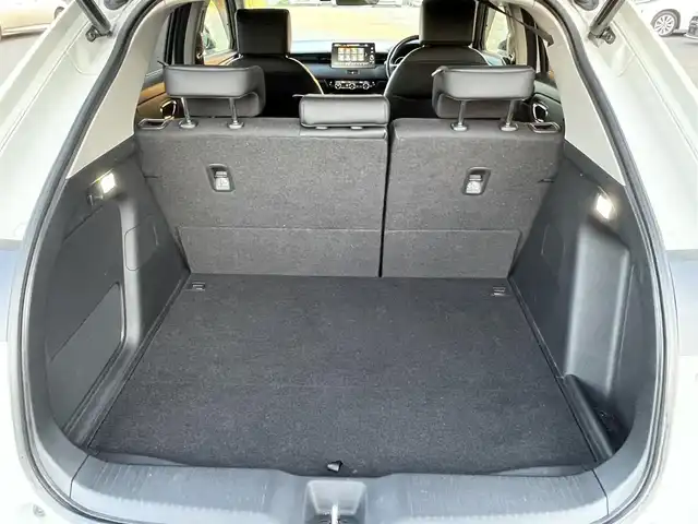 ホンダ ヴェゼル ハイブリッド e:HEV Z 山形県 2022(令4)年 3.7万km プラチナホワイトパール ホンダセンシング/純正メモリナビ/　　【BT　フルセグ　USB】/全周囲カメラ/電動リアゲート/レーダークルーズコントロール/LEDオートライト/ハーフレザーシート/シートヒーター/純正18インチアルミホイール/ブラインドスポットモニター/ダウンヒルアシストコントロール/ステアリングヒーター/ステアリングスイッチ/パドルシフト/ドライブレコーダー/スマートキー×2/ETC2.0