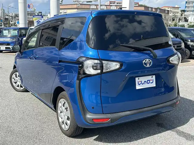 トヨタ シエンタ G 沖縄県 2016(平28)年 6.9万km コバルトブルーメタリック (株)IDOMが運営する【じしゃロンコザ店】の自社ローン専用車両になりますこちらは現金またはオートローンご利用時の価格です。自社ローンご希望の方は別途その旨お申付け下さい/純正ナビ/フルセグＴＶ　/ＥＴＣ　　/バックカメラ　/ドライブレコーダー前後　/衝突被害軽減ブレーキ　/両側パワースライドドア　/アイドリングストップ　/プッシュスタート/スマートキー/オートライト