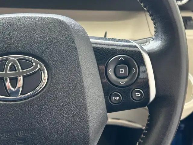 トヨタ シエンタ G 沖縄県 2016(平28)年 6.9万km コバルトブルーメタリック (株)IDOMが運営する【じしゃロンコザ店】の自社ローン専用車両になりますこちらは現金またはオートローンご利用時の価格です。自社ローンご希望の方は別途その旨お申付け下さい/純正ナビ/フルセグＴＶ　/ＥＴＣ　　/バックカメラ　/ドライブレコーダー前後　/衝突被害軽減ブレーキ　/両側パワースライドドア　/アイドリングストップ　/プッシュスタート/スマートキー/オートライト