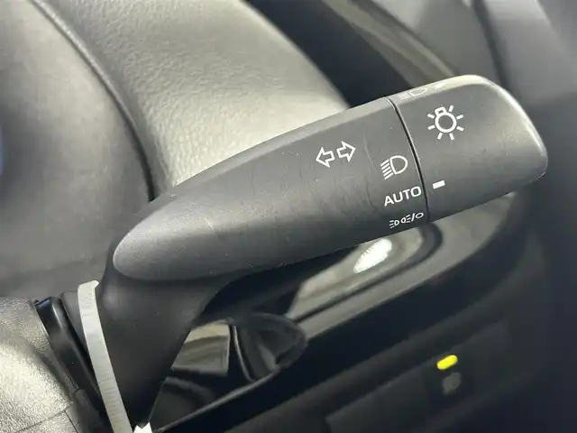 トヨタ アクア X 佐賀県 2022(令4)年 6万km クリアベージュメタリック 純正ナビコネクト付き7インチディスプレイオーディオ/Bluetooth/AM/FM/バックカメラ/ビルトインETC/トヨタセーフティーセンス/レーンキープアシスト/ロードサインアシスト/レーダークルーズコントロール/社外フロアマット