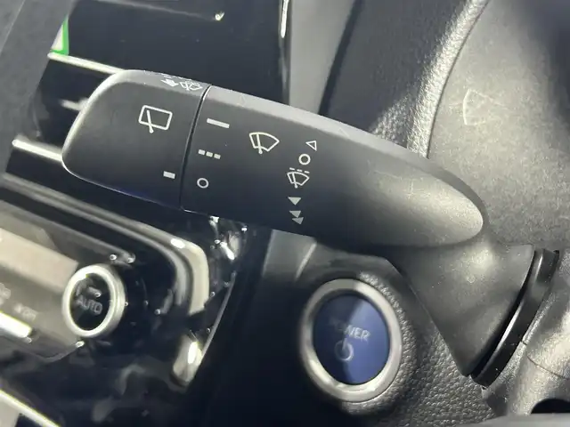 トヨタ アクア X 佐賀県 2022(令4)年 6万km クリアベージュメタリック 純正ナビコネクト付き7インチディスプレイオーディオ/Bluetooth/AM/FM/バックカメラ/ビルトインETC/トヨタセーフティーセンス/レーンキープアシスト/ロードサインアシスト/レーダークルーズコントロール/社外フロアマット