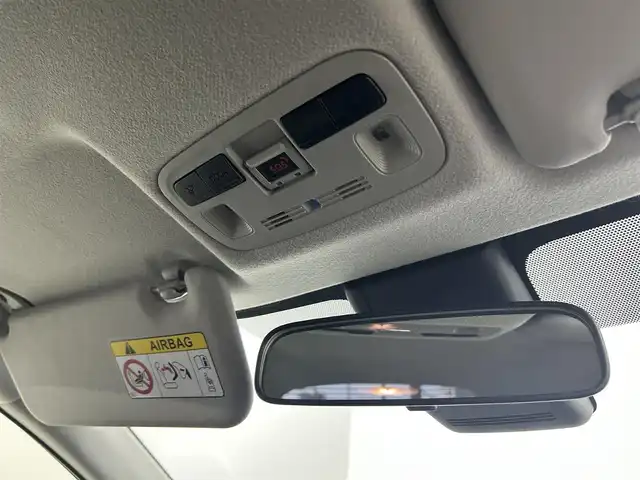 トヨタ アクア X 佐賀県 2022(令4)年 6万km クリアベージュメタリック 純正ナビコネクト付き7インチディスプレイオーディオ/Bluetooth/AM/FM/バックカメラ/ビルトインETC/トヨタセーフティーセンス/レーンキープアシスト/ロードサインアシスト/レーダークルーズコントロール/社外フロアマット