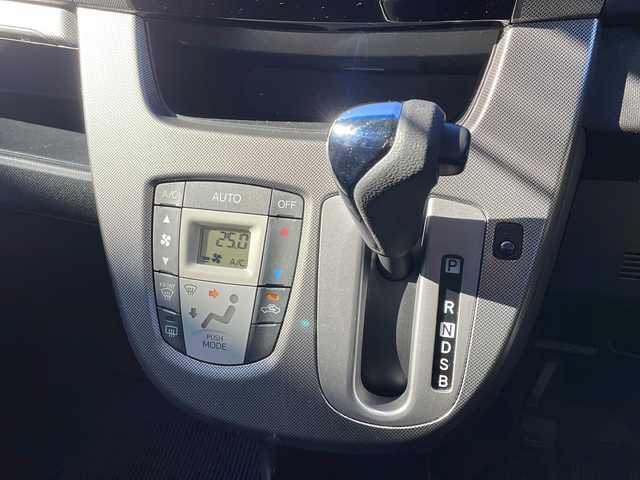 ダイハツ ムーヴ カスタム X SA 新潟県 2013(平25)年 4.3万km シルキーマルーンクリスタルメタリック ナビ：NR-MZ60/（BT/フルセグ）/電動格納ウィンカーミラー/フォグランプ/ドアバイザー/夏冬タイヤ