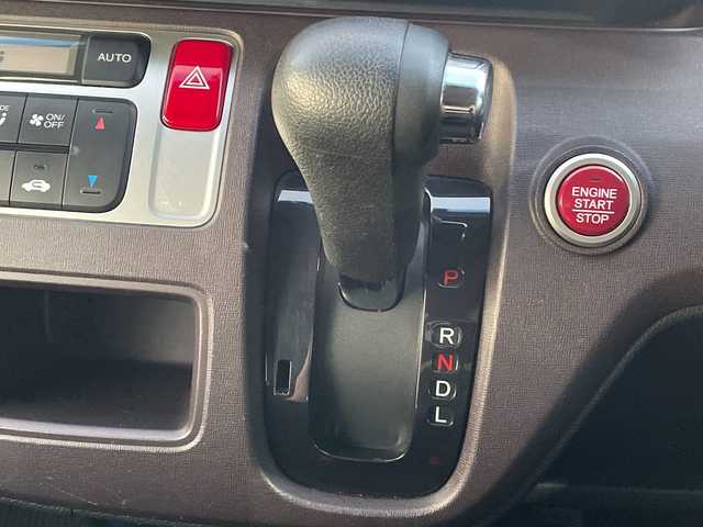 ホンダ Ｎ ＯＮＥ プレミアム Lパッケージ 茨城県 2014(平26)年 6.3万km プレミアムイエローパールⅡ 社外ナビ　/-BT/TV/AM/FM/バックカメラ　/ドライブレコーダー　/ＥＴＣ　/アイドリングストップ　/電動格納ミラー　/プッシュスタート　/純正１４インチアルミホイール　/純正フロアマット　/横滑り防止装置　/盗難防止装置　/冬タイヤ付き