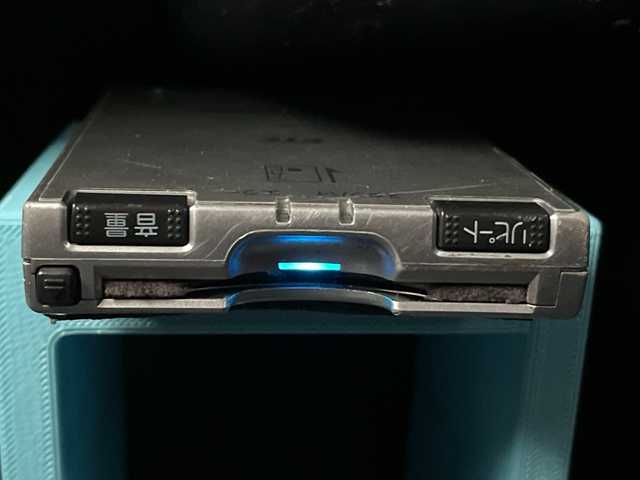 ホンダ Ｎ ＯＮＥ プレミアム Lパッケージ 茨城県 2014(平26)年 6.3万km プレミアムイエローパールⅡ 社外ナビ　/-BT/TV/AM/FM/バックカメラ　/ドライブレコーダー　/ＥＴＣ　/アイドリングストップ　/電動格納ミラー　/プッシュスタート　/純正１４インチアルミホイール　/純正フロアマット　/横滑り防止装置　/盗難防止装置　/冬タイヤ付き