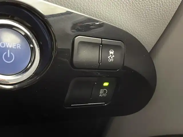 トヨタ プリウス Sツーリングセレクション 宮城県 2019(令1)年 5.2万km アティチュードブラックマイカ F.S.Rエアロ/ＲＳＲダウンサス/１９インチアルミホイール/純正ナビ/フルセグTV/Bluetooth/CD/DVD/バックモニター/ＥＴＣ/シートヒーター/アダプティブクルーズコントロール/クリアランスソナー/合皮シート/トヨタセーフティセンス/ＬＥＤヘッドランプ/フォグランプ/禁煙車