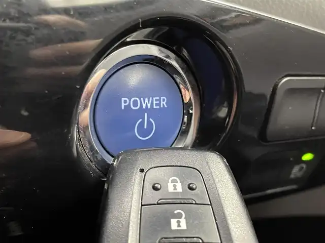 トヨタ プリウス Sツーリングセレクション 宮城県 2019(令1)年 5.2万km アティチュードブラックマイカ F.S.Rエアロ/ＲＳＲダウンサス/１９インチアルミホイール/純正ナビ/フルセグTV/Bluetooth/CD/DVD/バックモニター/ＥＴＣ/シートヒーター/アダプティブクルーズコントロール/クリアランスソナー/合皮シート/トヨタセーフティセンス/ＬＥＤヘッドランプ/フォグランプ/禁煙車