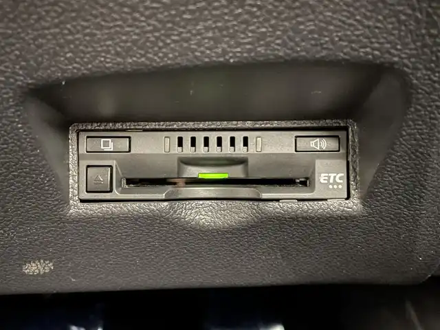 トヨタ プリウス Sツーリングセレクション 宮城県 2019(令1)年 5.2万km アティチュードブラックマイカ F.S.Rエアロ/ＲＳＲダウンサス/１９インチアルミホイール/純正ナビ/フルセグTV/Bluetooth/CD/DVD/バックモニター/ＥＴＣ/シートヒーター/アダプティブクルーズコントロール/クリアランスソナー/合皮シート/トヨタセーフティセンス/ＬＥＤヘッドランプ/フォグランプ/禁煙車