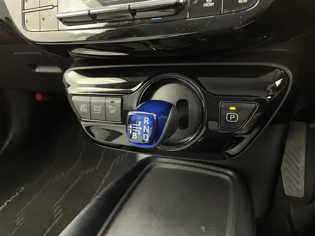 トヨタ プリウス Sツーリングセレクション 宮城県 2019(令1)年 5.2万km アティチュードブラックマイカ F.S.Rエアロ/ＲＳＲダウンサス/１９インチアルミホイール/純正ナビ/フルセグTV/Bluetooth/CD/DVD/バックモニター/ＥＴＣ/シートヒーター/アダプティブクルーズコントロール/クリアランスソナー/合皮シート/トヨタセーフティセンス/ＬＥＤヘッドランプ/フォグランプ/禁煙車