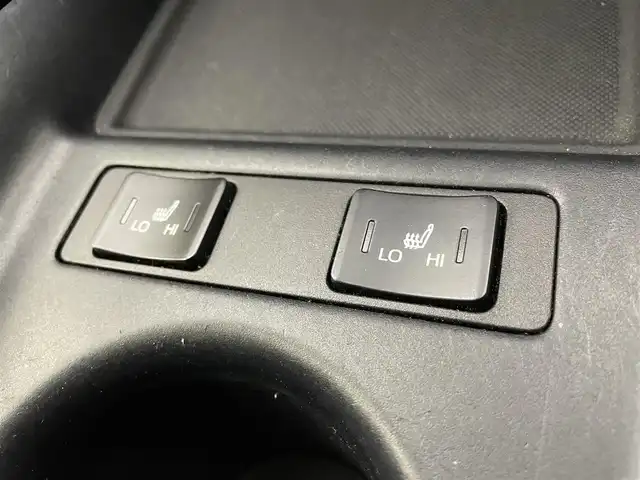 トヨタ プリウス Sツーリングセレクション 宮城県 2019(令1)年 5.2万km アティチュードブラックマイカ F.S.Rエアロ/ＲＳＲダウンサス/１９インチアルミホイール/純正ナビ/フルセグTV/Bluetooth/CD/DVD/バックモニター/ＥＴＣ/シートヒーター/アダプティブクルーズコントロール/クリアランスソナー/合皮シート/トヨタセーフティセンス/ＬＥＤヘッドランプ/フォグランプ/禁煙車