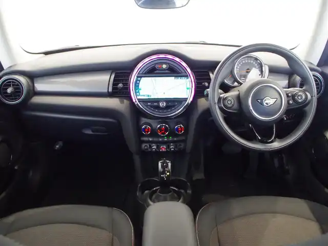 ＭＩＮＩ ミニ クーパー 岐阜県 2019(平31)年 3.1万km ペッパー・ホワイト 純正ナビ/Bluetooth/衝突軽減ブレーキ/LEDヘッドライト/ETC